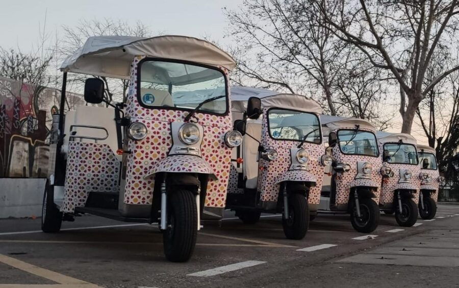 Madrid: Tuk Tuk Tour - the Historic Center (6 Seats Tuk Tuk) - Tour Overview