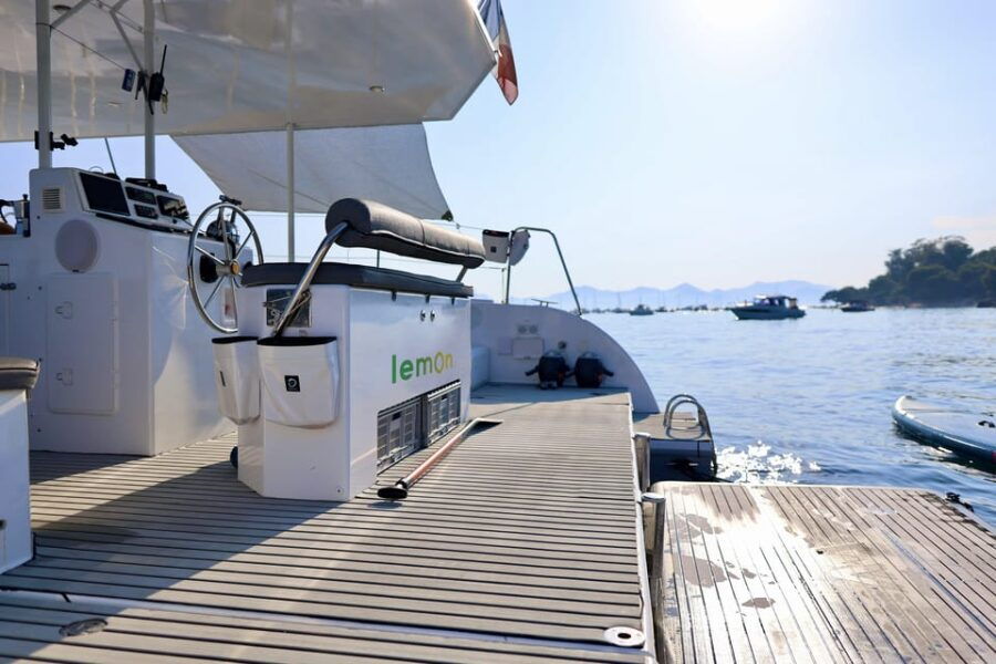 Marseille: Sunset Catamaran Tour With Stand-Up Paddle & Wine - Stand-up Paddleboarding Adventures