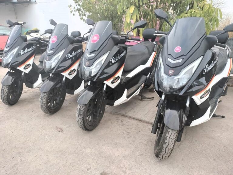 MASPALOMAS: XL MAXISCOOTER 125 DAY RENTAL -DEPOSIT REQUIRED
