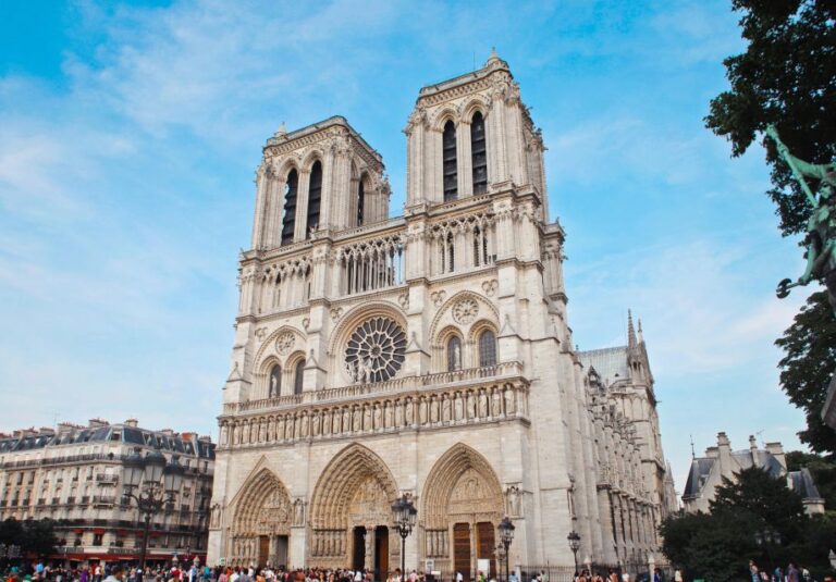 Notre-Dame Outside Île De La Cité & St Severin Private Tour