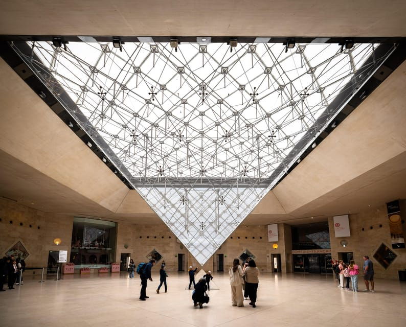 Paris: Louvre Museum Guided Tour With Wine & Cheese Tasting - Wine and Cheese Tasting Experience