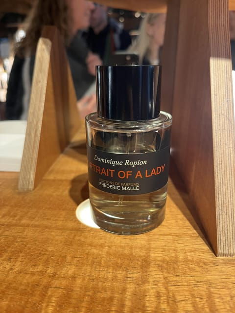 Paris: Marais District Perfume Private Walking Tour