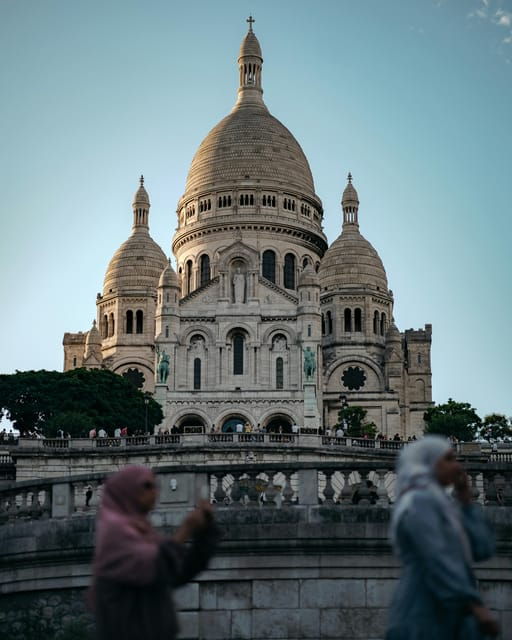 Paris: Montmartre Highlights Walking Tour in 1h30 - Tour Overview and Pricing