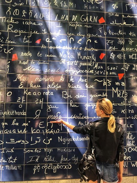 Paris: Montmartre With Anya - Itinerary Highlights