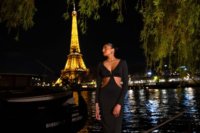 Paris: Private Photoshoot Near Any Chosen Landmark