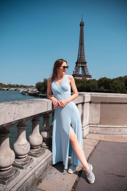 Paris: Quick Private Photography Session Near Eiffel Tower