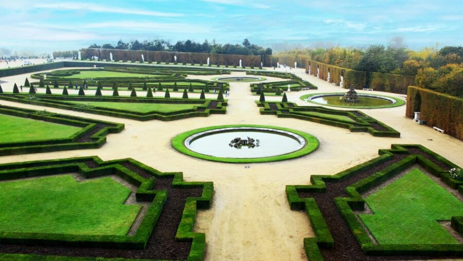 Paris: Versailles and Giverny PRIVATE Round Trip With Pickup - Overview of the Tour