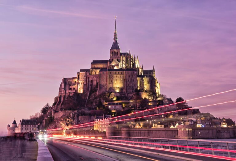 Paris VIP: Mont Saint Michel Chauffeur Driven Tour 14hrs