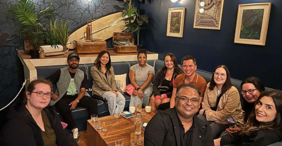 Parisolo Meet-Up:A Cultural Stroll,Drinks and Socializing - Event Overview