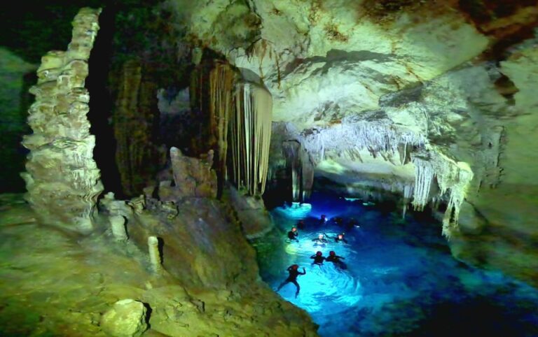 Portocolom: Snorkeling Tour Sea Cave Pirate Cave Mallorca