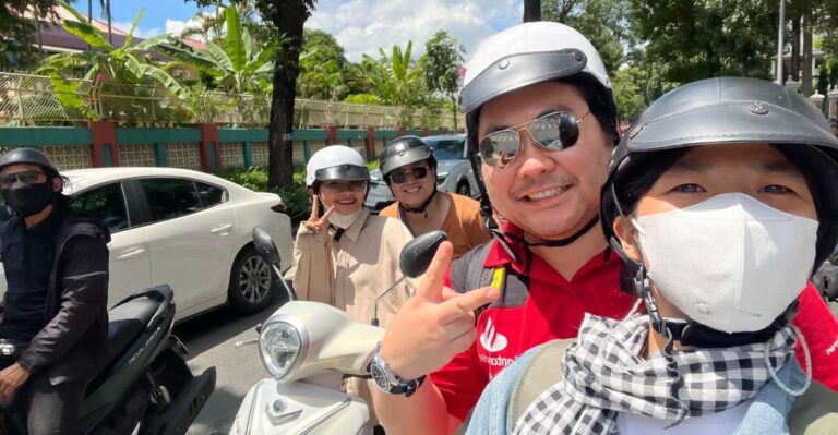 Private Saigon History, Hidden Gems-Scooter Sightseeing Tour