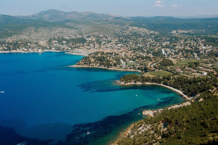 Richness of Provence in One Day – Customizable Private Trip