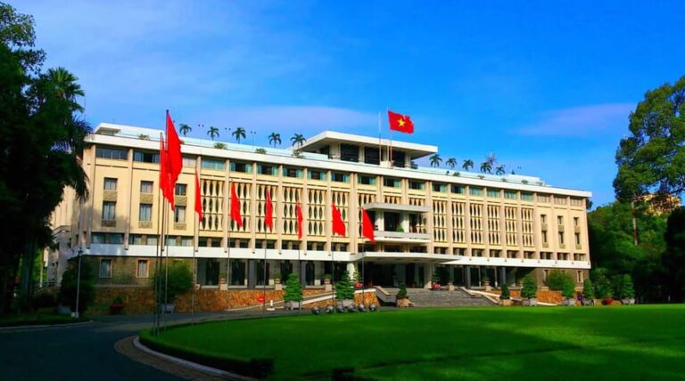 Saigon City Tour In The Afternoon by Car