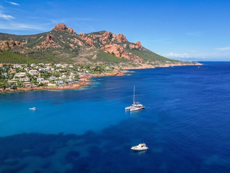 Saint Raphaël: Dinner in Front of the Golden Island