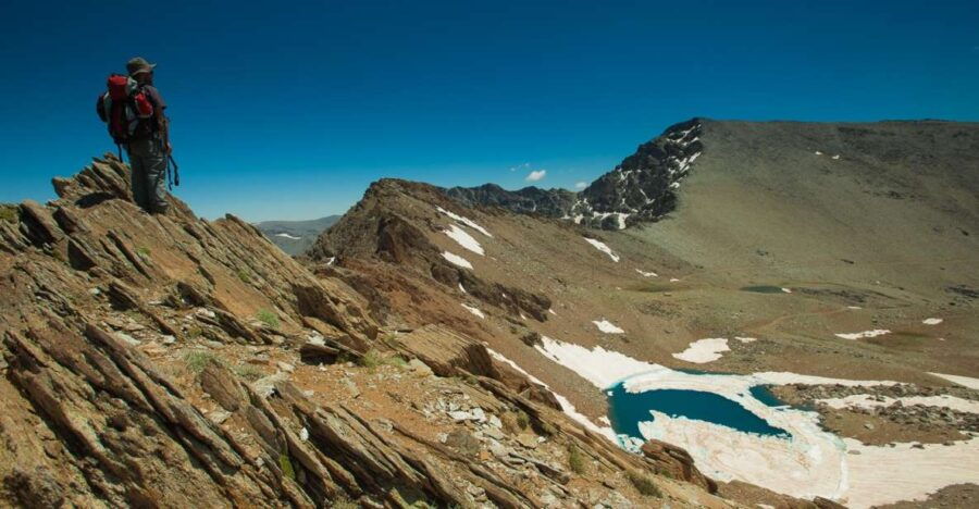 Sierra Nevada: Hike to 3000 Meters (Snowshoeing in Winter) - Exploring the Sierra Nevada Landscape