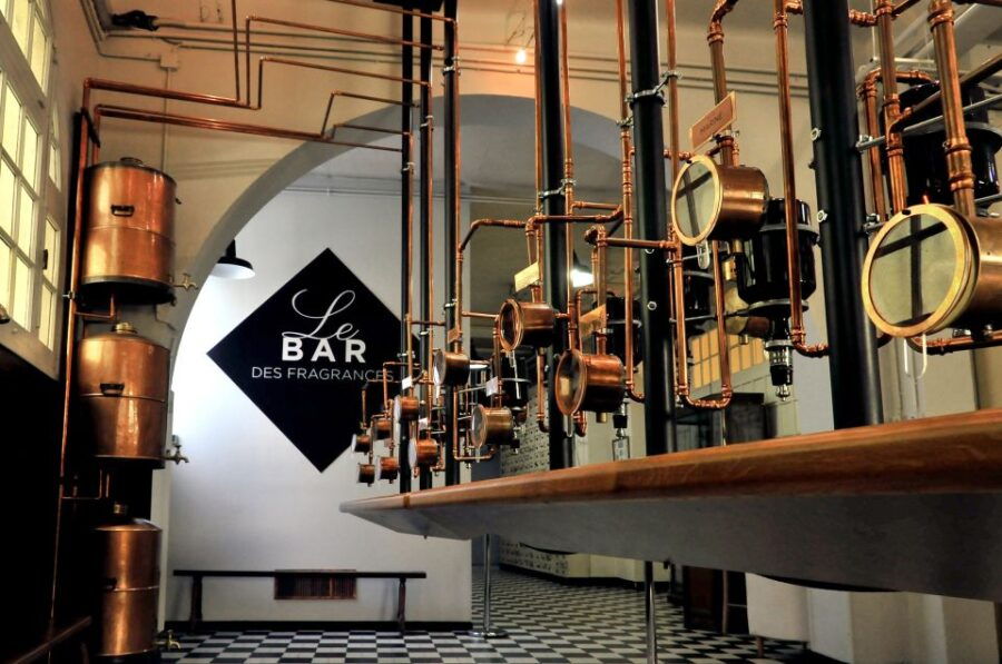 Grasse: Perfume Workshop - Overview of the Perfume Workshop