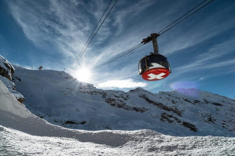 Zurich: Lucerne Trip, Igloo Fondue and Titlis Rotair Option