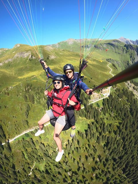 Grindelwald: Paragliding Tandem Flight - Soaring Over the Lauterbrunnen-Mürren Valley