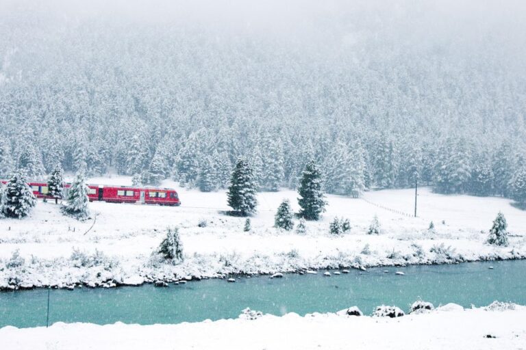 Milan: Bernina and Glacier Train Tickets & Sankt Moritz Tour