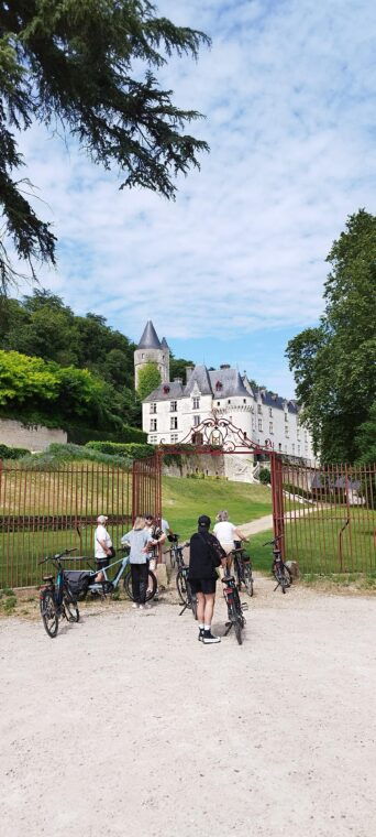 Loire Valley Royal Getaway: E-Bike Ride & Stay in a Château - Recommended Items for the Trip