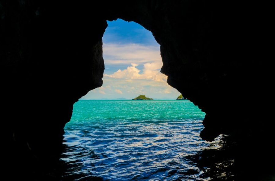 Koh Lanta: Emerald Cave & 4 Islands Snorkel Tour by Longtail - Tour Overview