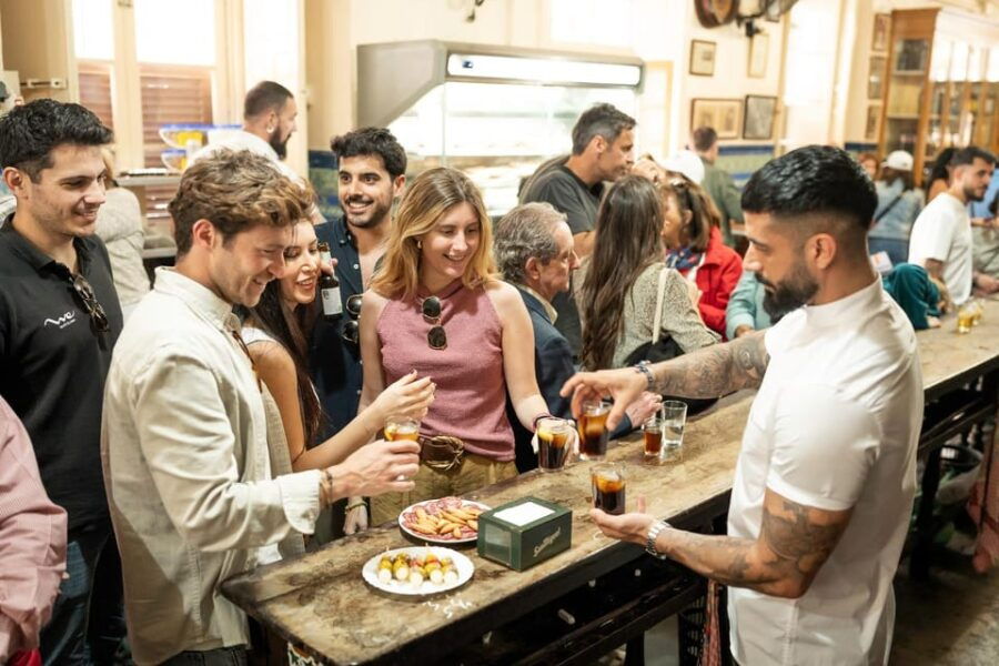 Málaga: Tapas, Wine & Rooftops Small Group Food Tour - Tour Overview