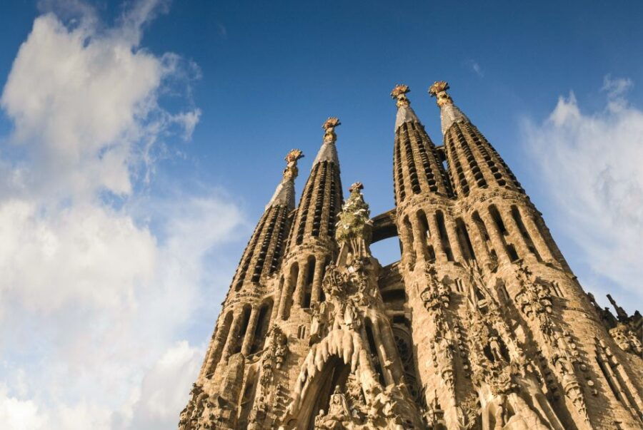 Barcelona: Sagrada Familia Skip The Line Insider Guided Tour - Tour Overview