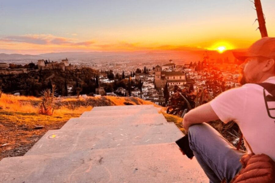 Gypsy Life: Sacromonte and the Caves Private Tour - Discovering the Essence of Sacromonte