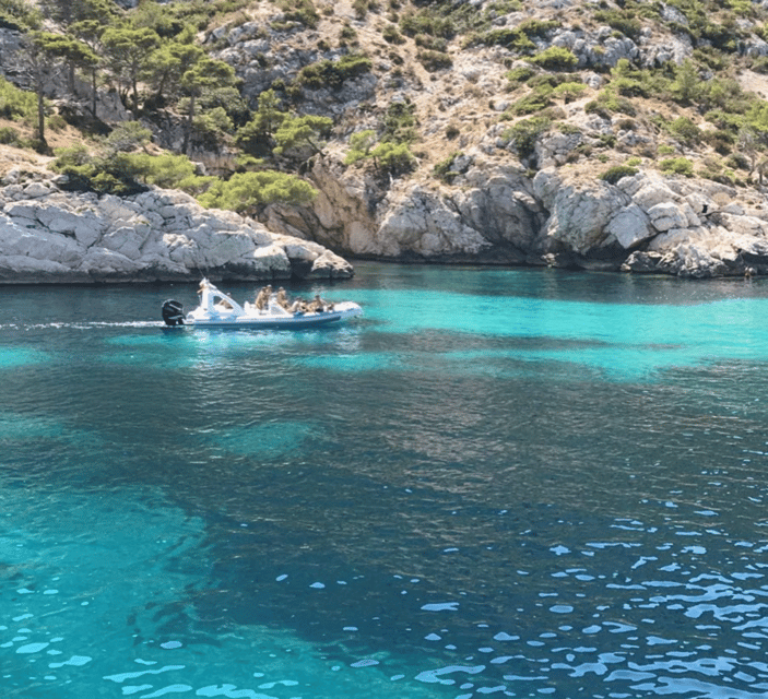 La Ciotat Boat Tour to the Calanques With Swimming