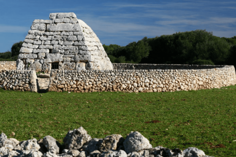 Menorca: Naveta Des Tudons Burial Monument Ticket Entrance