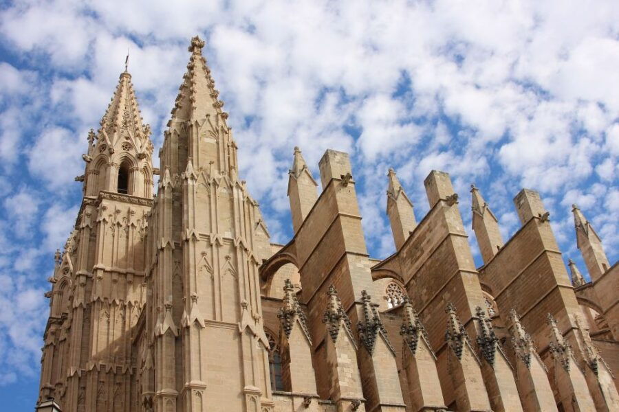 Palma: City, Cathedral and Valldemossa With Pick up Service - Pick-up Information