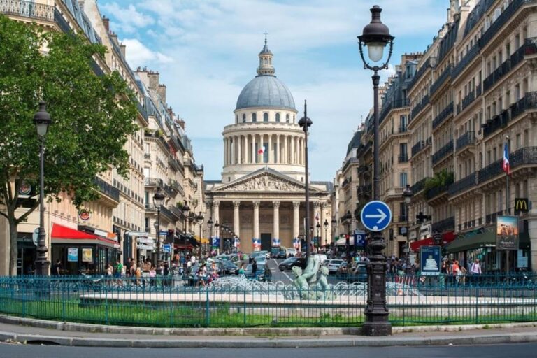 Paris Passlib City: Official Pass With 5 Top Attractions