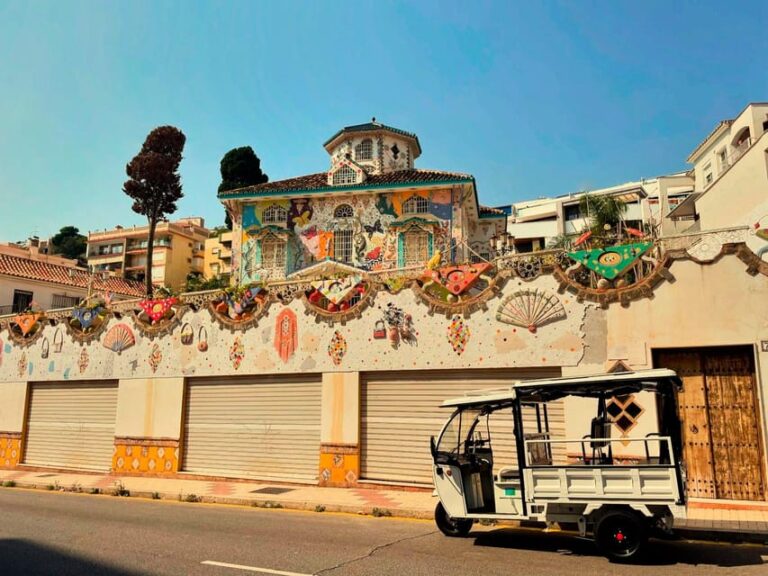 Torremolinos:Electric Tuk-Tuk Tour Playamar-Carihuela Route