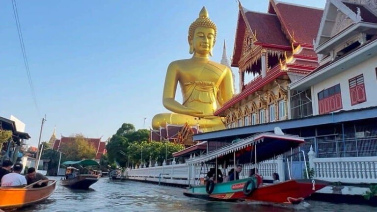 2 Hrs Private Bangkok Canal Boat Tour: Traditional Flat Boat