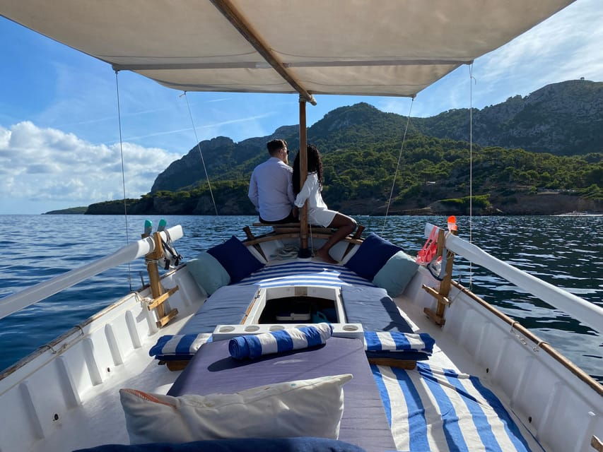 Alcudia, Private Tour: Scenic 2.5-Hour Boat Tour - Overview of the Tour