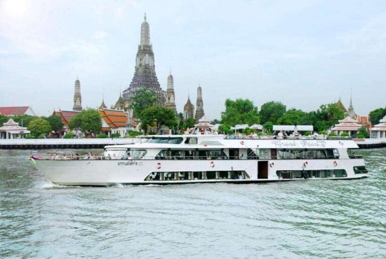 Bangkok-Ayutthaya Day Tour by Bus Return by Cruise & Hotel