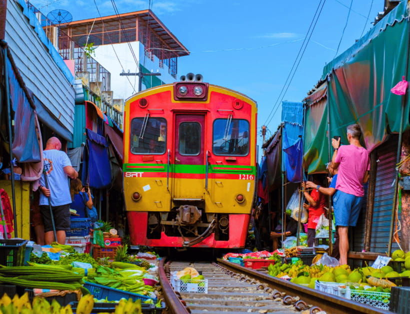 Bangkok: Damnoen Saduak Floating & Train Market Private Tour - Tour Overview