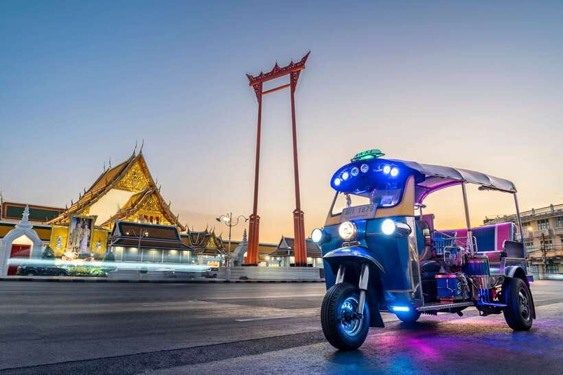 Bangkok: Flower Market and Food Night Tour by Tuk Tuk - Itinerary Highlights