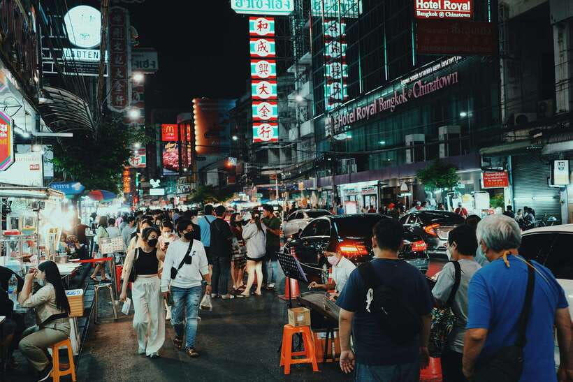 Bangkok: Private Tuk-Tuk Night Tour, River Boat & Eats - Tour Overview