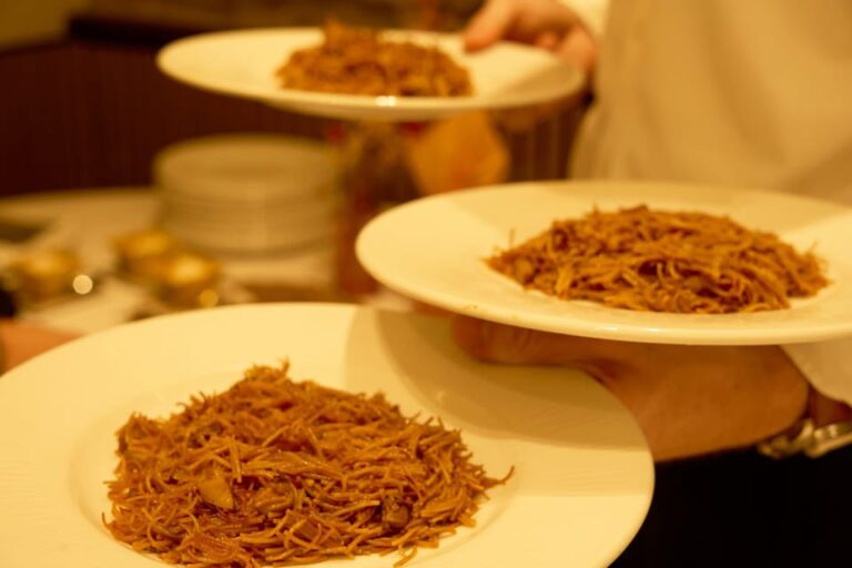 Barcelona: El Born Gourmet Food & Wine Small Group Tour