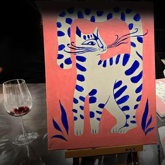 Barcelona: Fluorescent Painting Workshop With Wine and Creativity