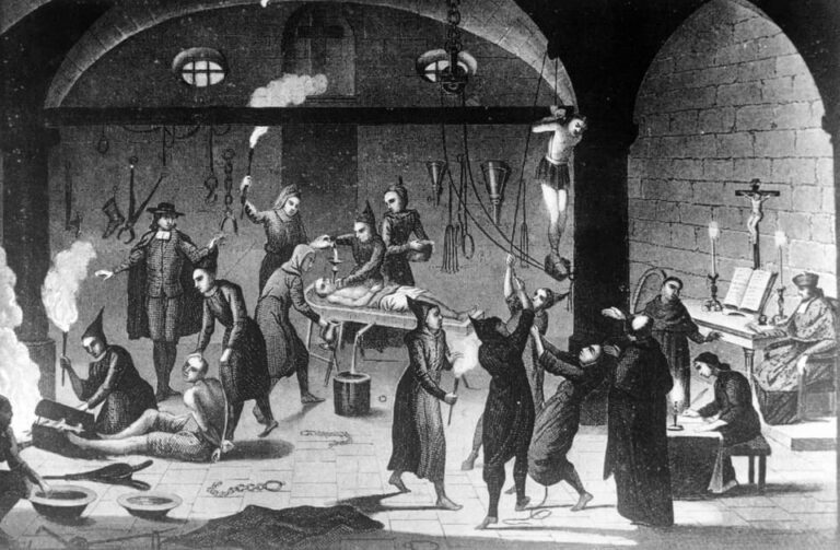 Barcelona: Killers, Witches & Inquisition Old Town (day/eve)