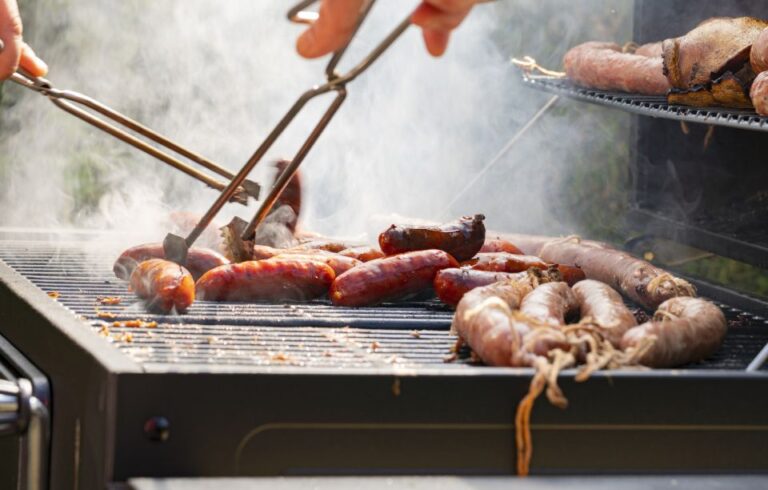 Barcelona: Market, Tasty Tapas/Food and Gothic History Tour