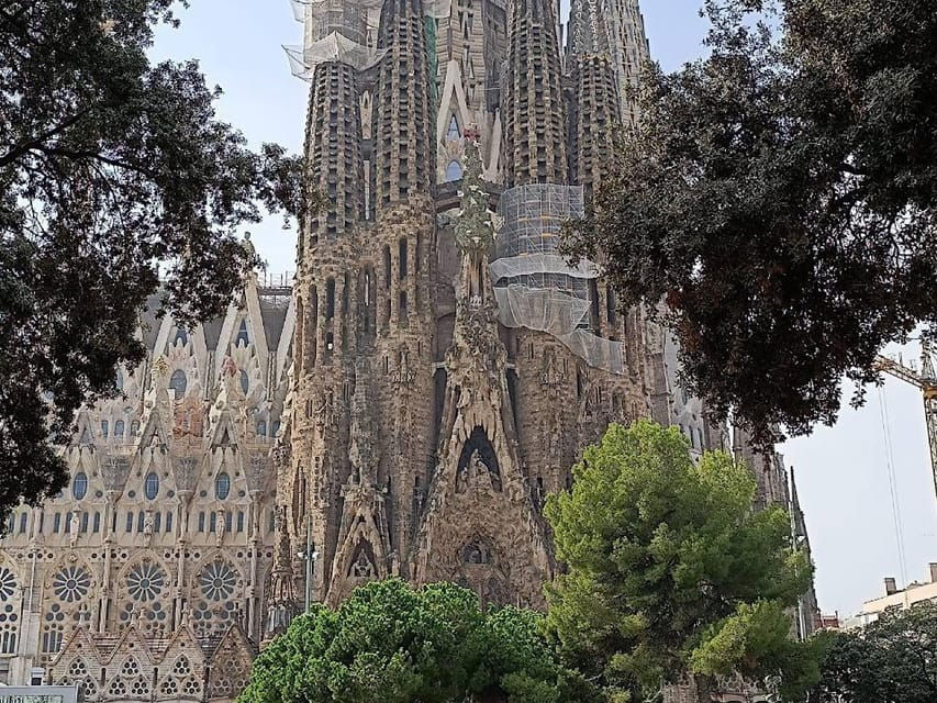 Barcelona: Mysteries and Legends Night Tour - Tour Overview