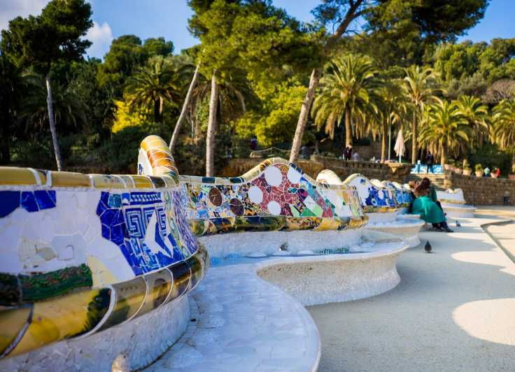 Barcelona: Park Güell Guided Tour