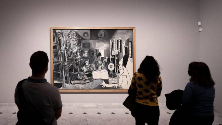 Barcelona: Picasso Walking Tour With Picasso Museum Tickets