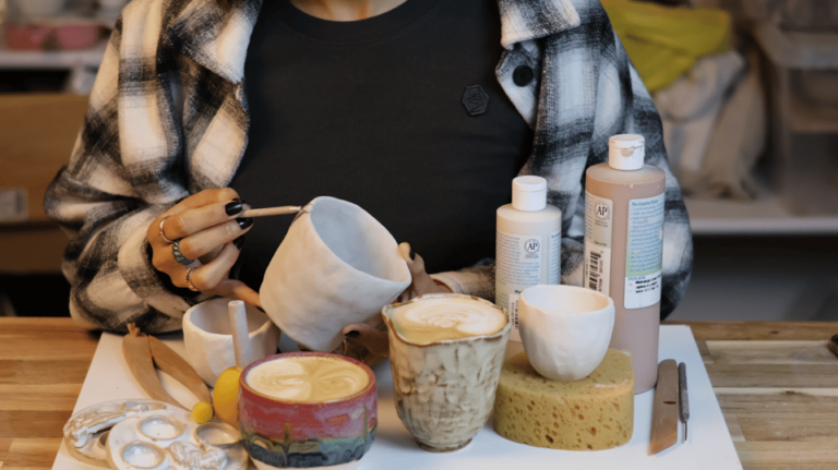 Barcelona: Pottery Workshop With Wine