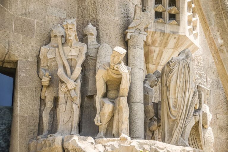 Barcelona: Private Guided Tour of Sagrada Familia