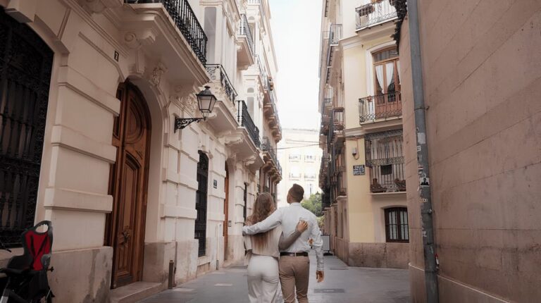 Barcelona: Private Photo Shooting With Pro Photographer