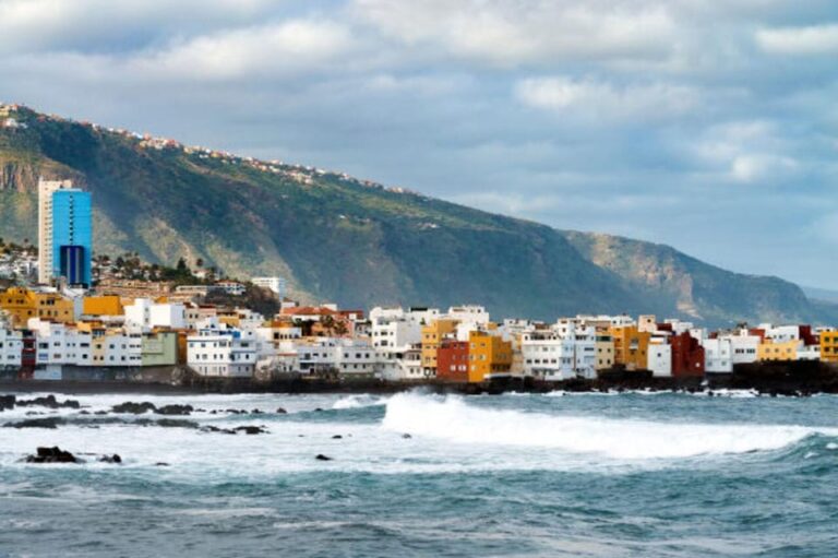 Barcelona: Private Tour Costa Brava Scuba Diving and Lunch